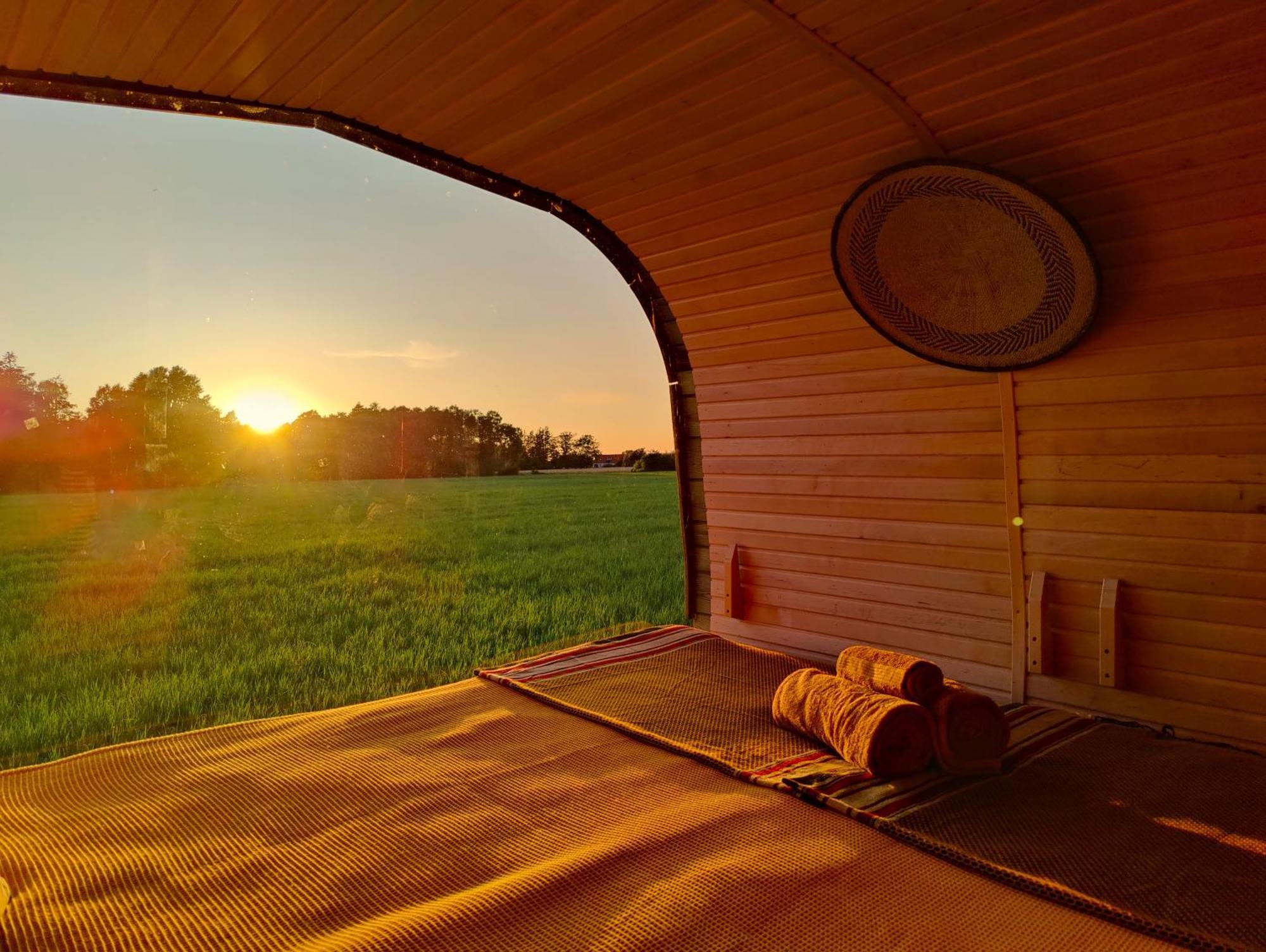 Under Canvas Bornholm Ostermarie Bagian luar foto