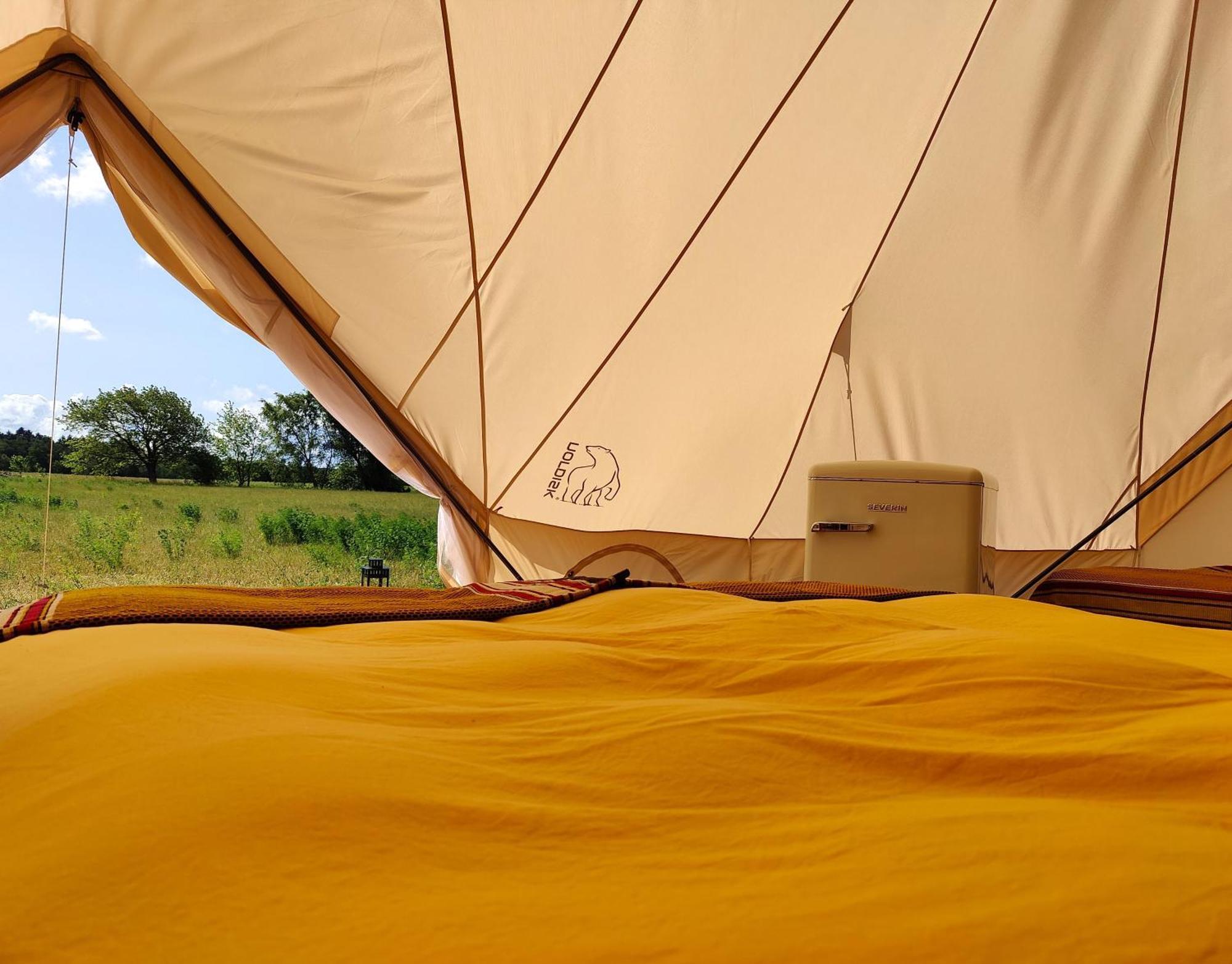 Under Canvas Bornholm Ostermarie Bagian luar foto