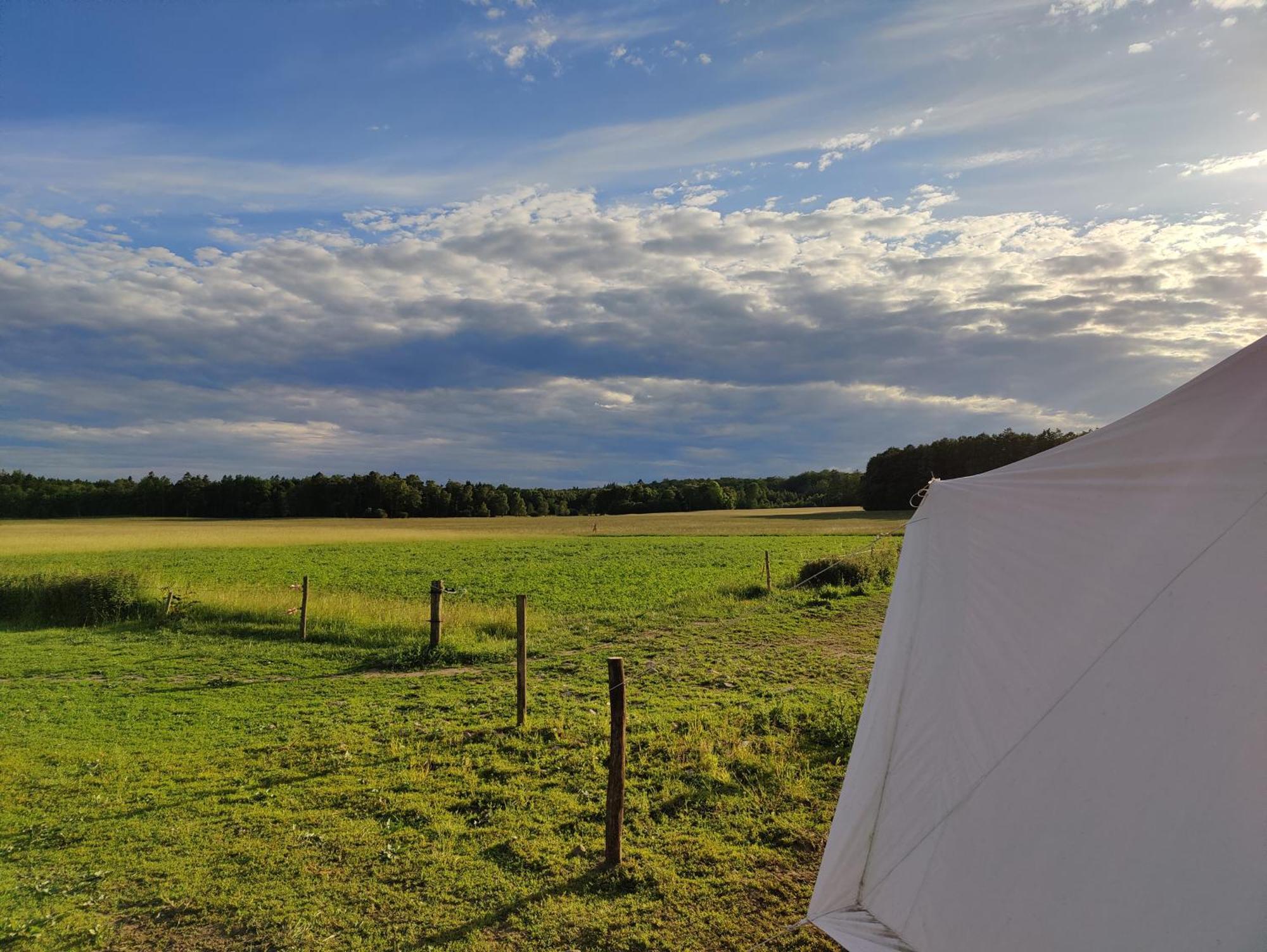 Under Canvas Bornholm Ostermarie Bagian luar foto